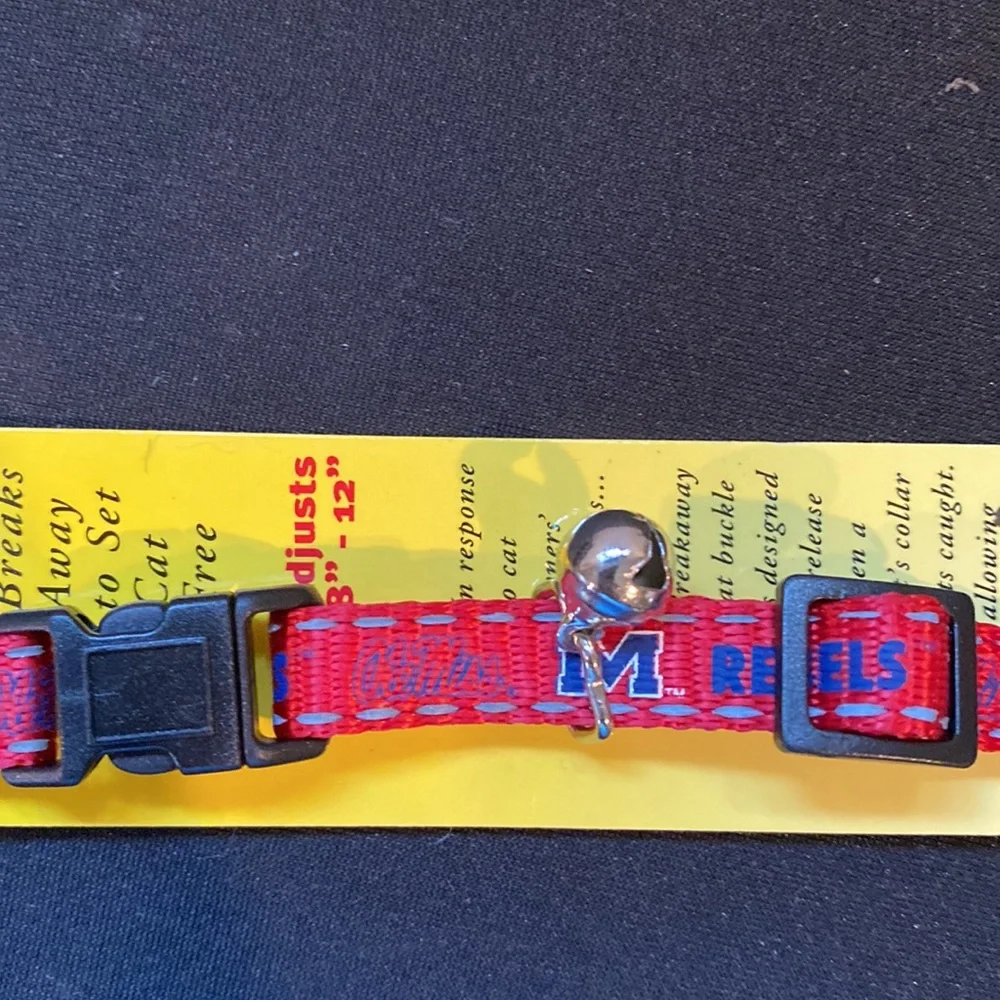 NEW - University of Mississippi Ole Miss Breakaway Cat Collar